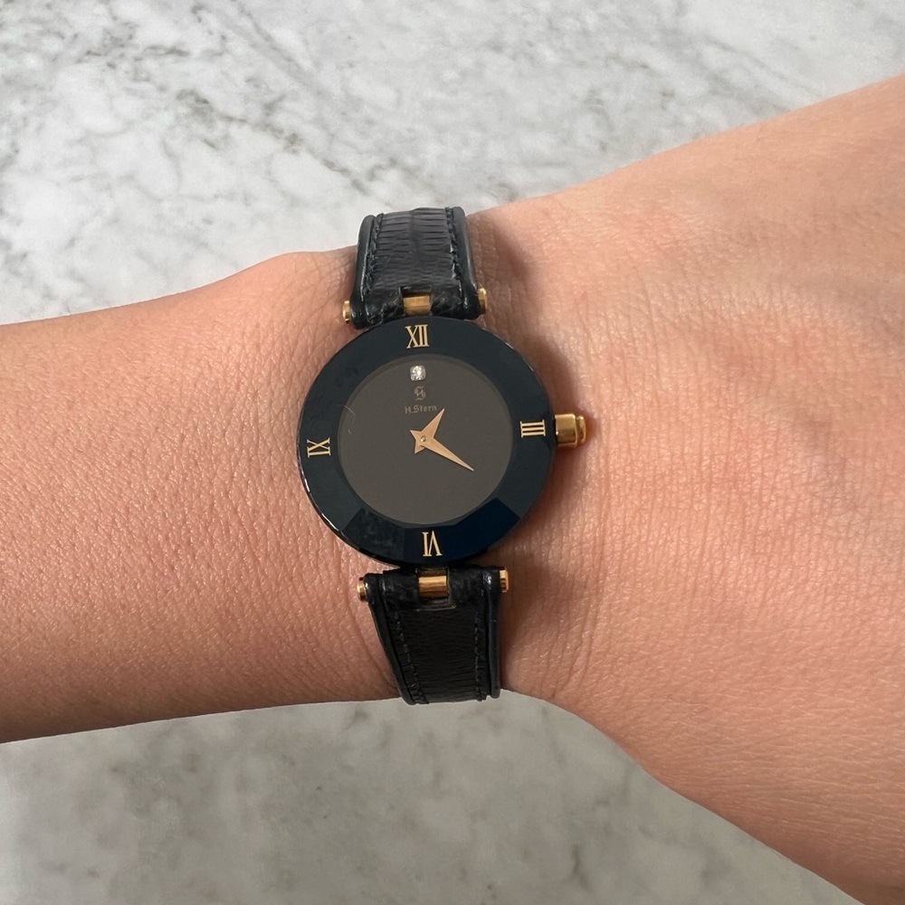 H.STERN SAPPHIRE COLLECTION 18K GOLD WRISTWATCH